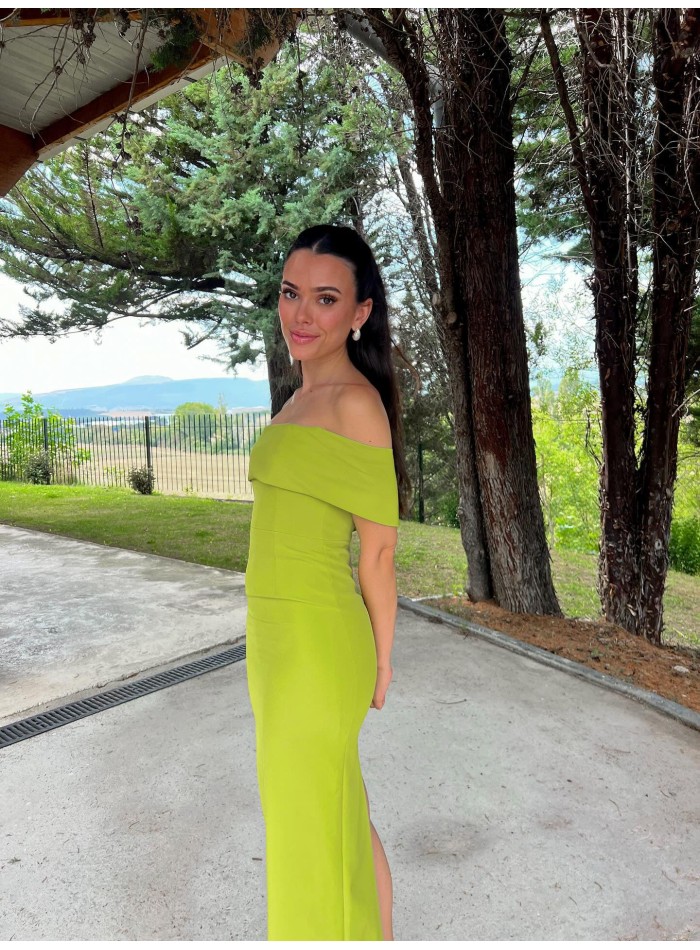 Robe de soirée longue avec encolure bardot et...