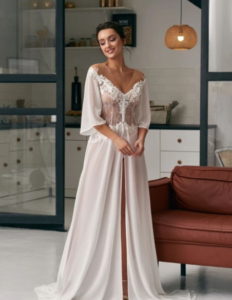 Longue chemise de nuit de mariage ivoire avec corsage en dentelle florale