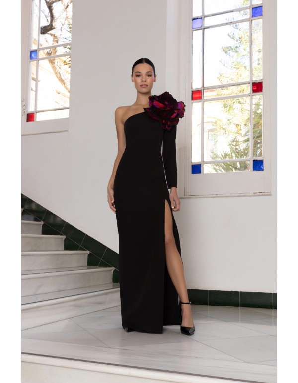 Robe de soirée longue avec manches asymétriques et fleur... 2