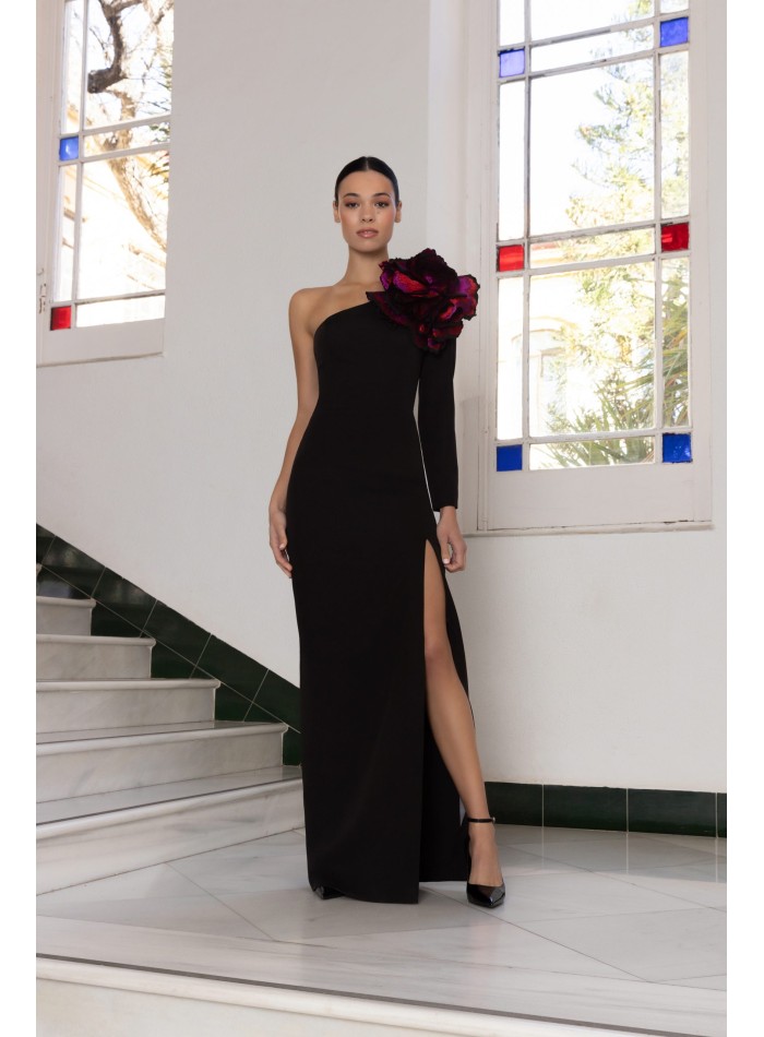 Long party dress with asymmetrical sleeves and...