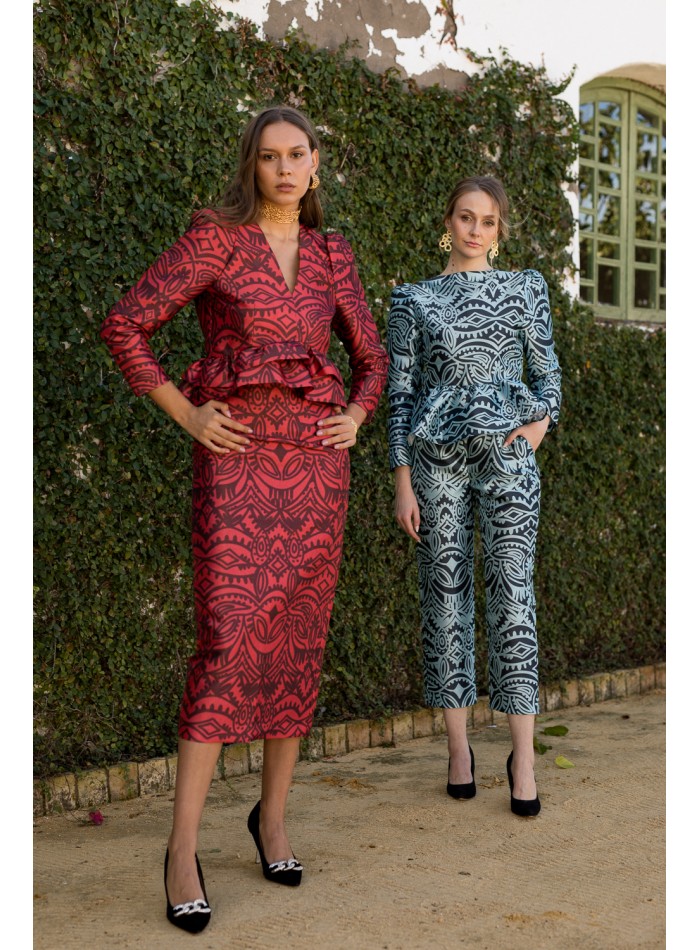 Falda lápiz estampado roja con abertura trasera