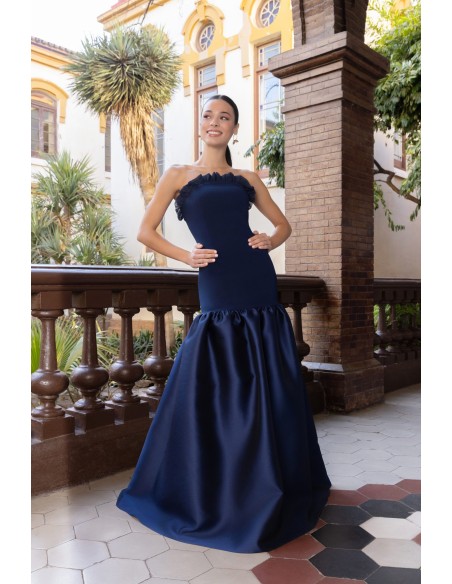 Vestido largo de fiesta con escote fruncido y falda de mikado