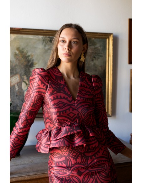 Blouse à manches bouffantes imprimée rouge et bordeaux