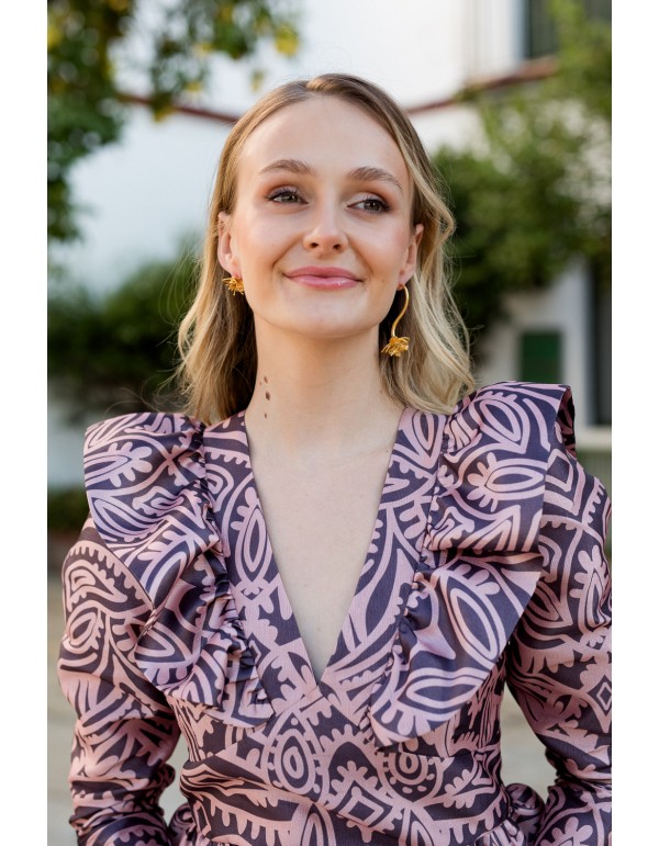 Chemisier imprimé rose à encolure péplum et volants 2