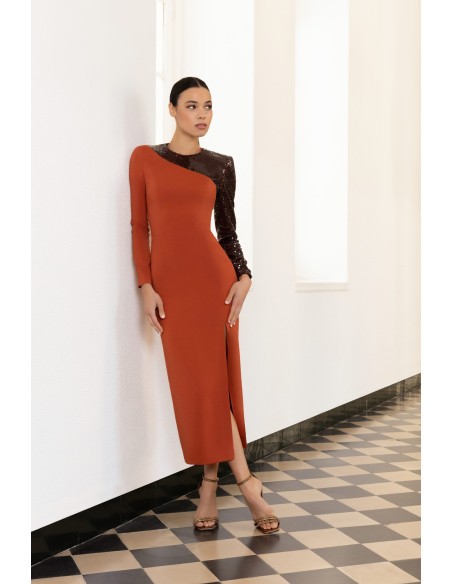 Midi party dress with sequin shoulder and sleeves