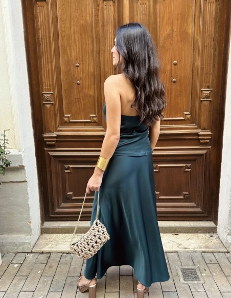 Falda midi de invitada en tejido satinado