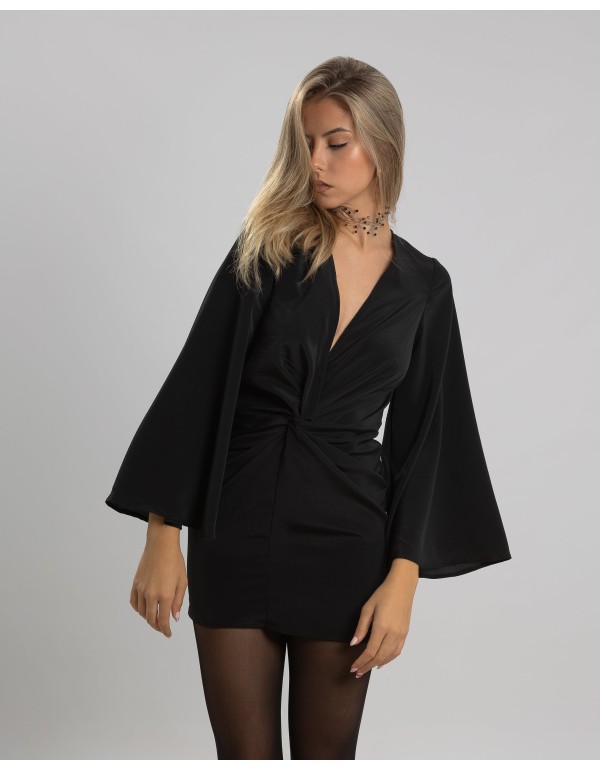 Dress with mini cut and flared sleeves