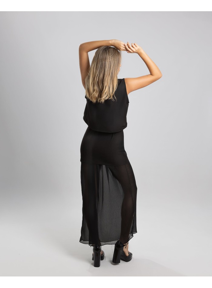 Mini skirt combined with chiffon in black color