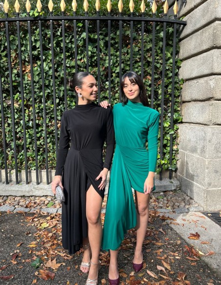 Robe de soirée courte avec plongeon latéral - Roxana Zurdo