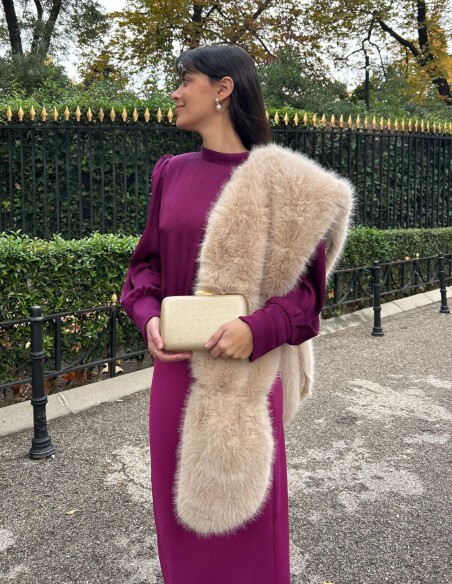 Bolso de fiesta metalizado para invitada con forma rectangular