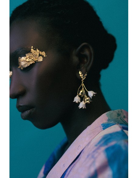 Pendientes con Forma de Lirios del Valle en Color Blanco