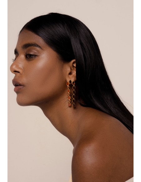 Long earrings with garnet rhinestones