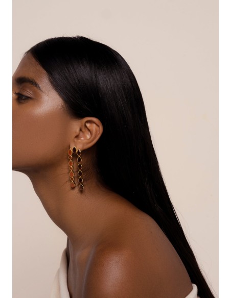 Long earrings with garnet rhinestones