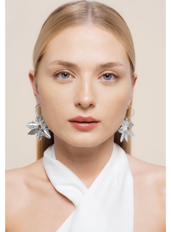 Silver plated flower-shaped hoop earrings