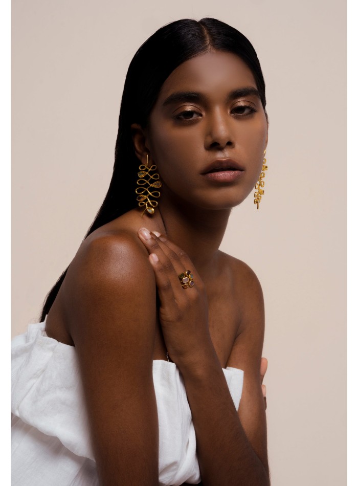 Spiral earrings with semiprecious stones - Unalome