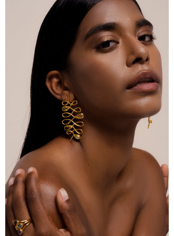 Spiral earrings with semiprecious stones - Unalome