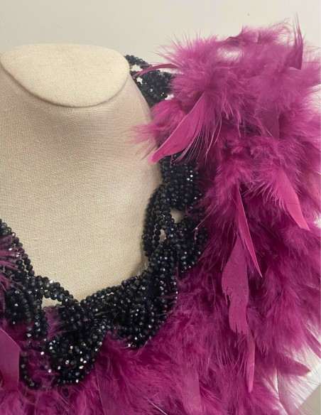 Natural feather collar