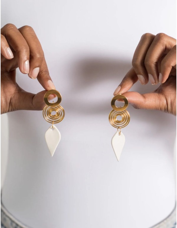 Longues boucles d'oreilles plaquées or avec larme en...