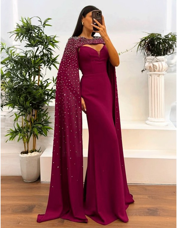 Vestido de fiesta largo de tirante fino con capa de pedrería