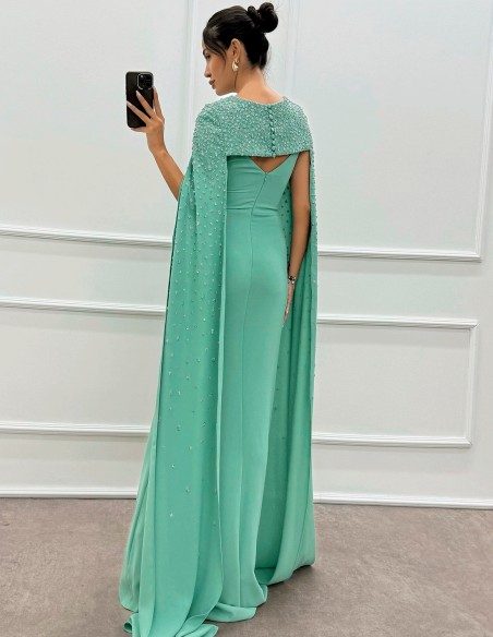 Vestido de fiesta largo de tirante fino con capa de pedrería