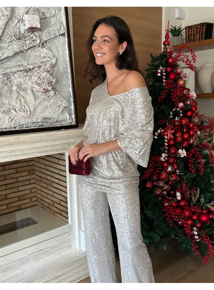 Longue blouse de fête avec paillettes