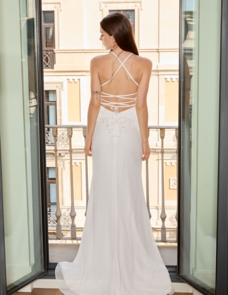 Longue robe de mariée de style sirène avec broderie