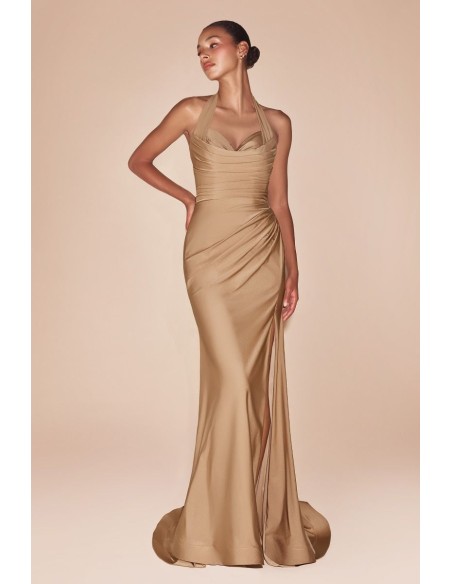 Vestido de fiesta largo para invitada con escote halter