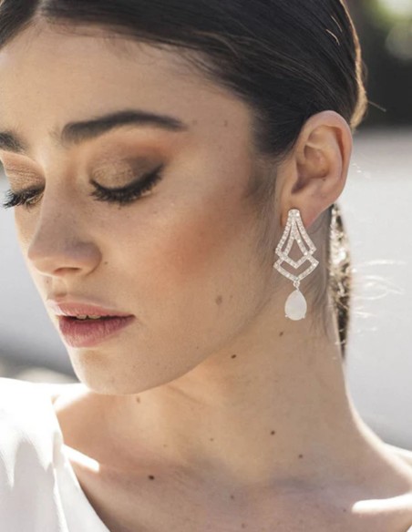 Party earrings with cubic zirconia and white stone