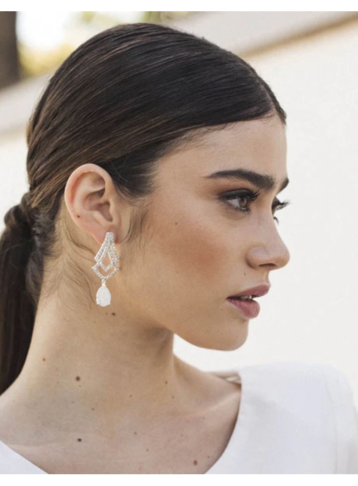 Boucles d'oreilles de fête avec zircon cubique...