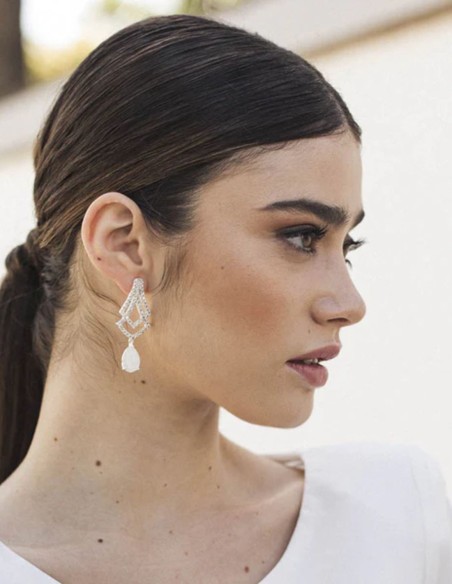 Party earrings with cubic zirconia and white stone