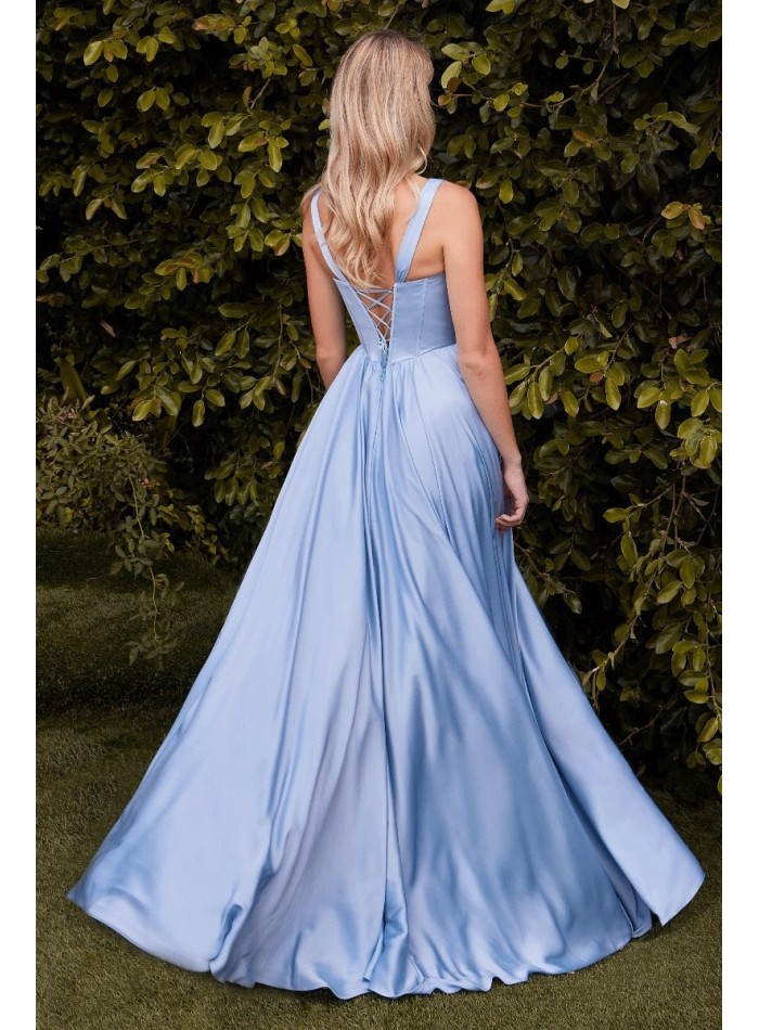 Robe de soirée en satin avec corsage et bretelles