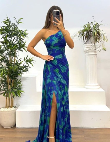 Robe longue en mousseline de soie imprimée avec encolure asymétrique