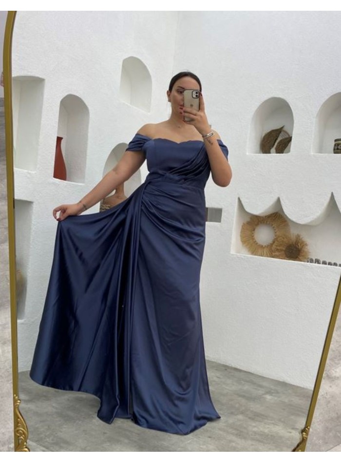 Vestido de fiesta largo con fruncido y escote...