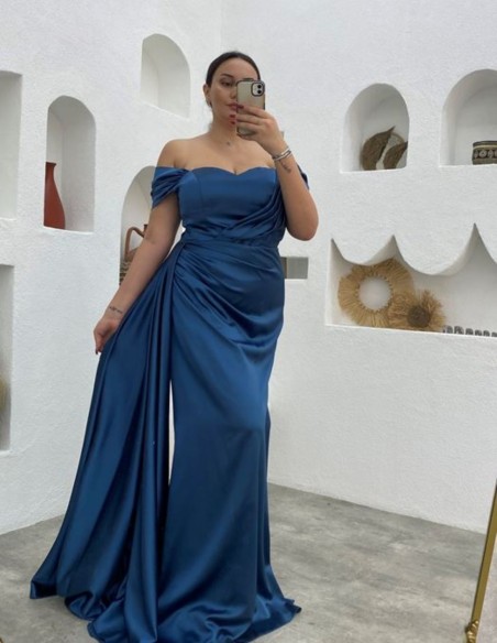 Vestido de fiesta largo con fruncido y escote corazón