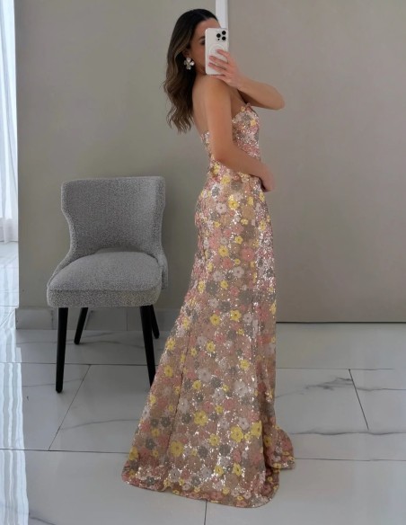 Robe de soirée longue pour invitée avec fleurs pailletées