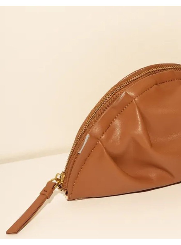 Bolso mini de mano caramelo en forma de gyoza
