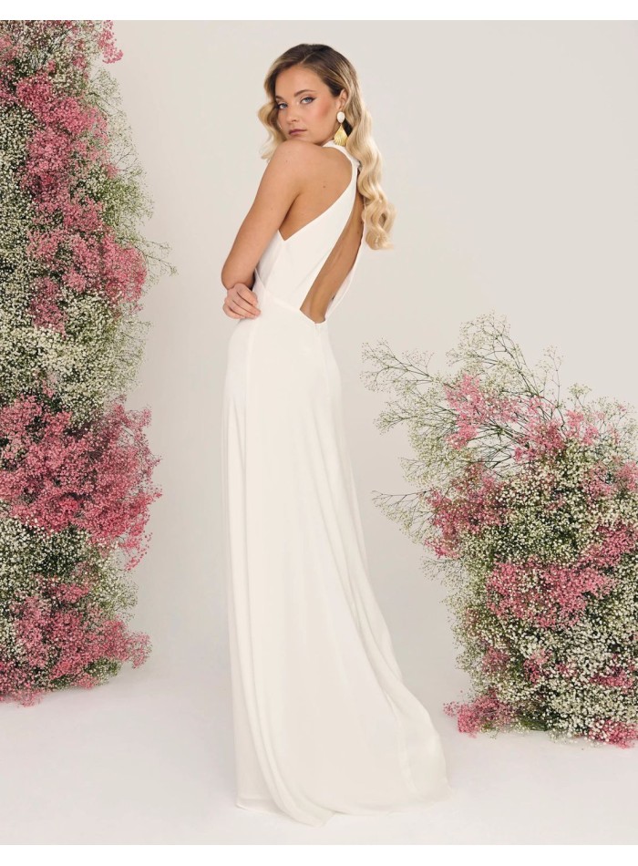 Vestido de novia cuello halter con abertura en...