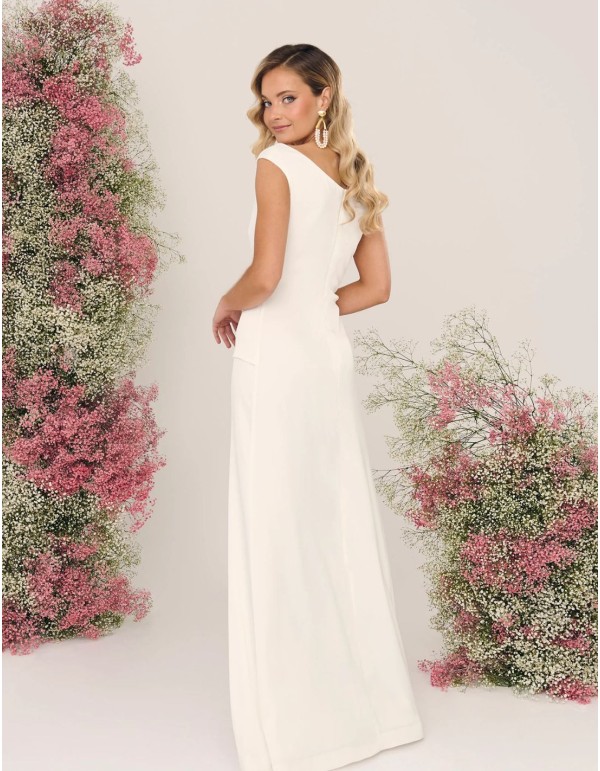 Vestido de novia escote asimetrico con tirante superpuesto 2