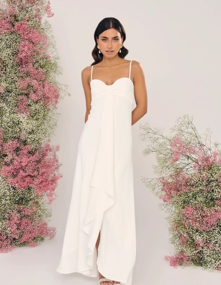 Robe de mariée en crêpe avec encolure en cœur drapée