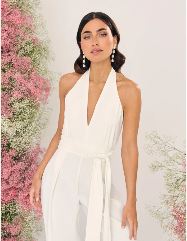 Wedding jumpsuit with bow at the waist and halter neckline 2