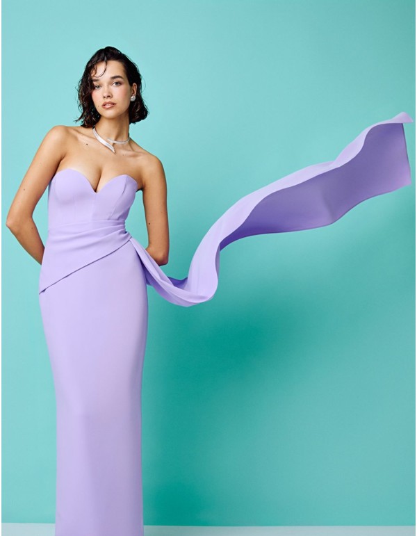 Long party dress with sweetheart neckline and side sash