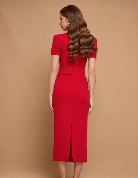 Robe de soirée midi rouge à manches courtes et décolleté fendu