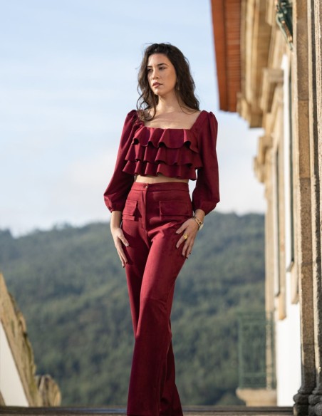 Conjunto de pantalón largo con top de volantes