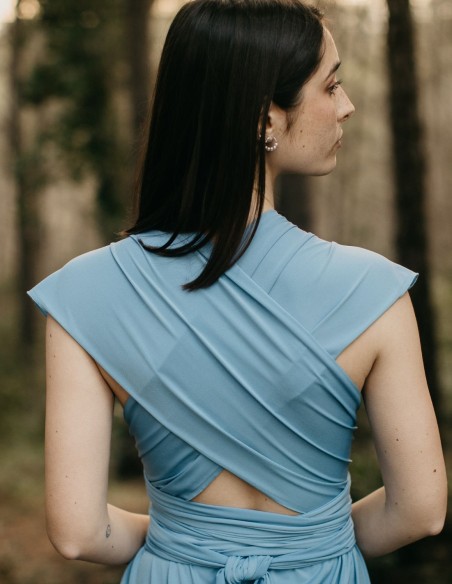 Mono de fiesta multiposición azul para invitada