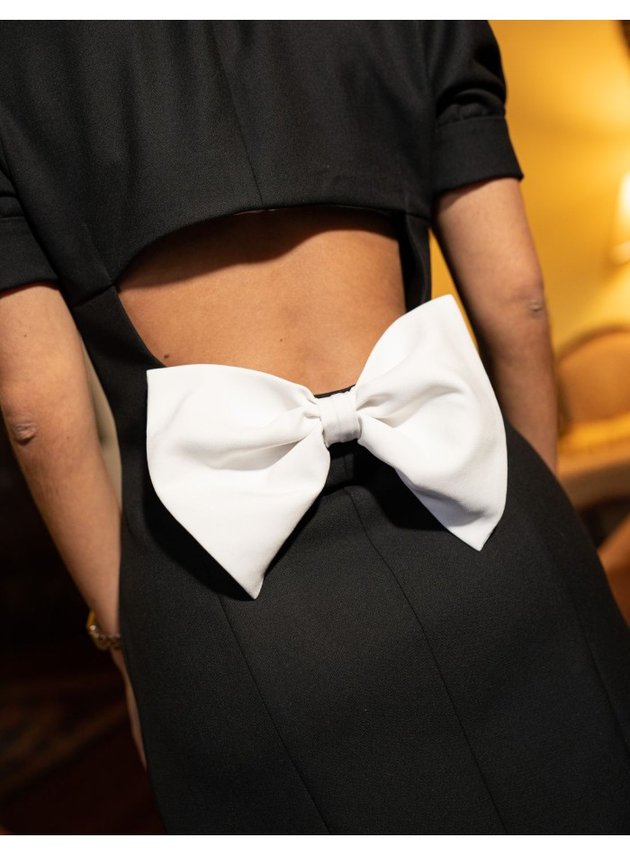 Vestido corto blanco y negro botones