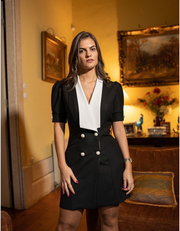 Vestido corto blanco y negro botones