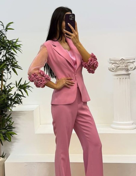 Veste de costume et pantalon long ornés de fleurs