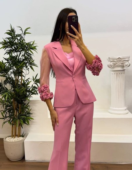 Traje de chaqueta con adorno floral y pantalón largo para bautizos