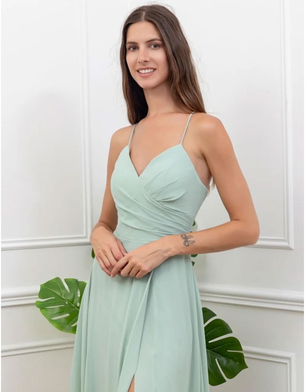 Robe de soirée longue avec un dos ouvert