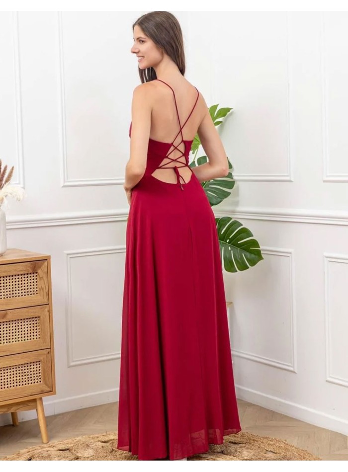 Robe de soirée longue avec un dos ouvert